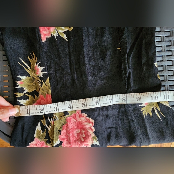 REFORMATION 90s Floral Print Crepe Short Sleeve Fit & Flare Skater Mini Dress - Picture 3 of 4